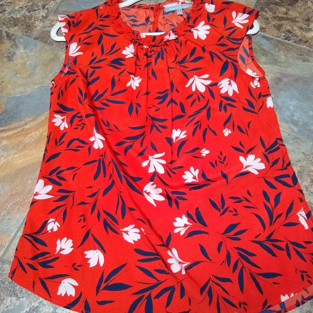 Women's short sleeve blouse